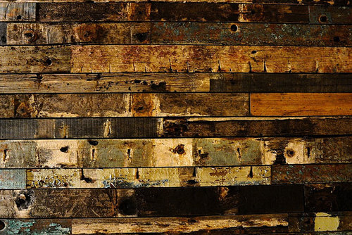 13 Reasons Reclaimed Wood Is SO HOT Right Now