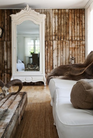13 Reasons Reclaimed Wood Is SO HOT Right Now